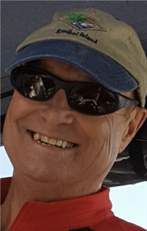 Robert George "Bob" McKenzie