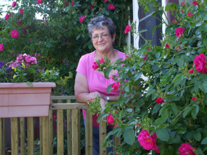 Beatrice "Bea" Ann Mutton (nee Hutchinson)